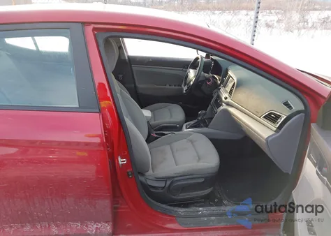 2017 Hyundai Elantra Se z USA, uszkodzony, nr VIN KMHD84LF5HU197359